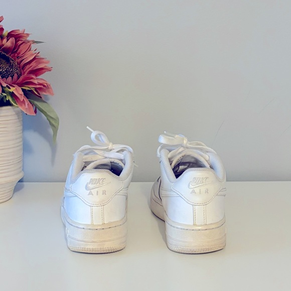 Nike Air Force Size 5Y - Picture 3 of 8